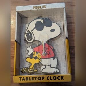 Peanuts Snoopy & Woodstock Joe Cool Sunglasses 8-inch Table Clock - NEW - A7